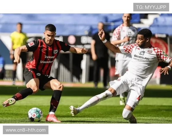 巴萨诺坎普逆转法兰克福，报三年前欧联杯失利之仇